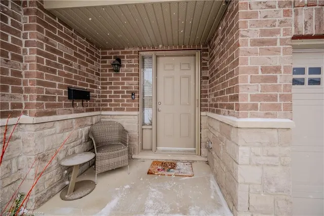 Additional property image - 563 Landgren Crt