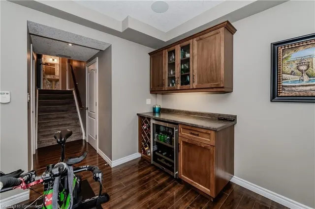 Additional property image - 563 Landgren Crt