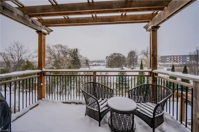 Additional property image - 563 Landgren Crt