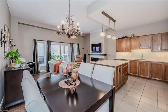 Additional property image - 563 Landgren Crt