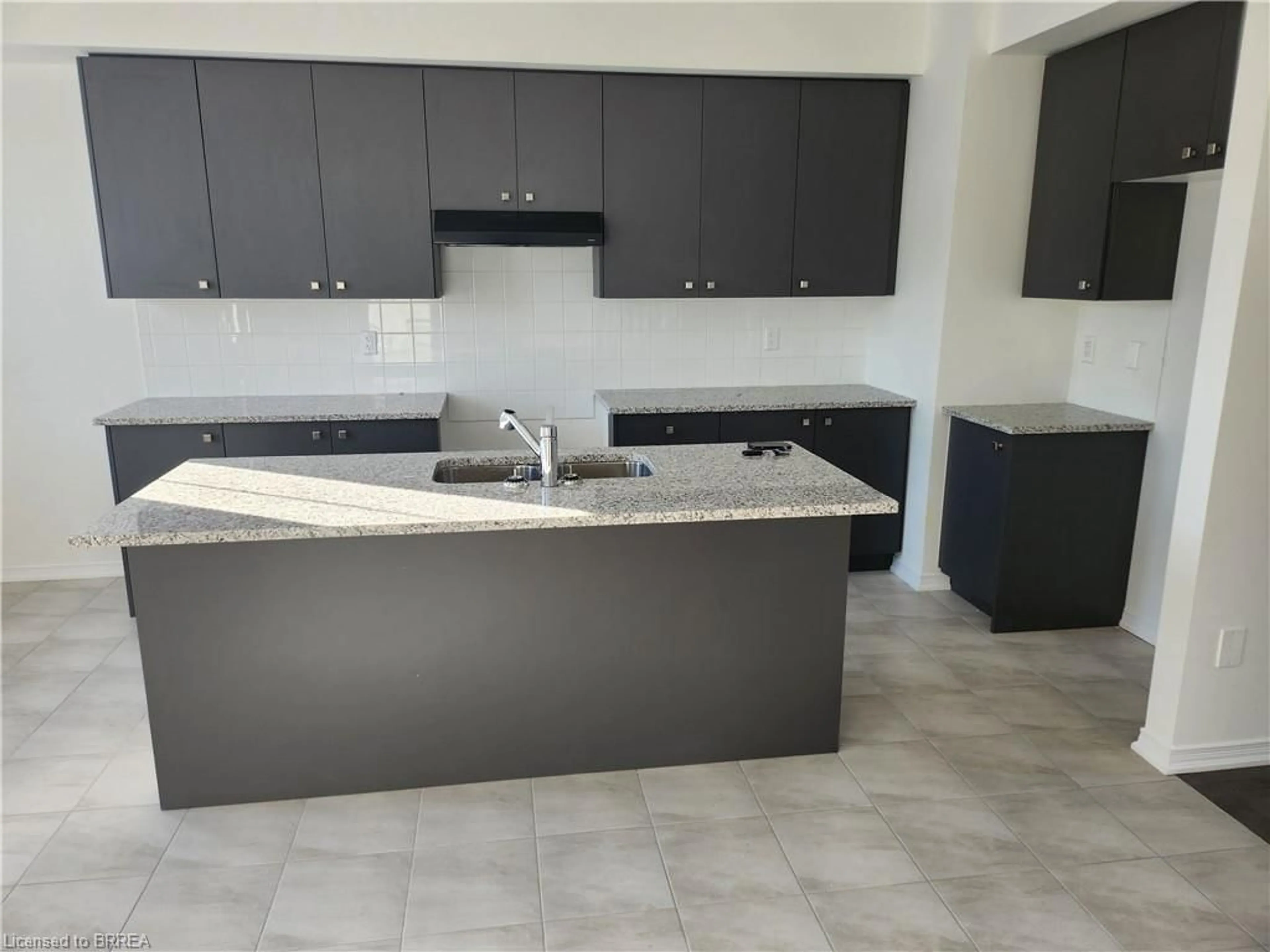 Open concept kitchen, ceramic/tile floor for 10 Baskett St, Brantford Ontario N3T 0W3