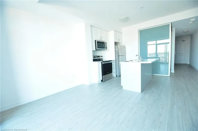 Additional property image - 450 Dundas St Unit 319