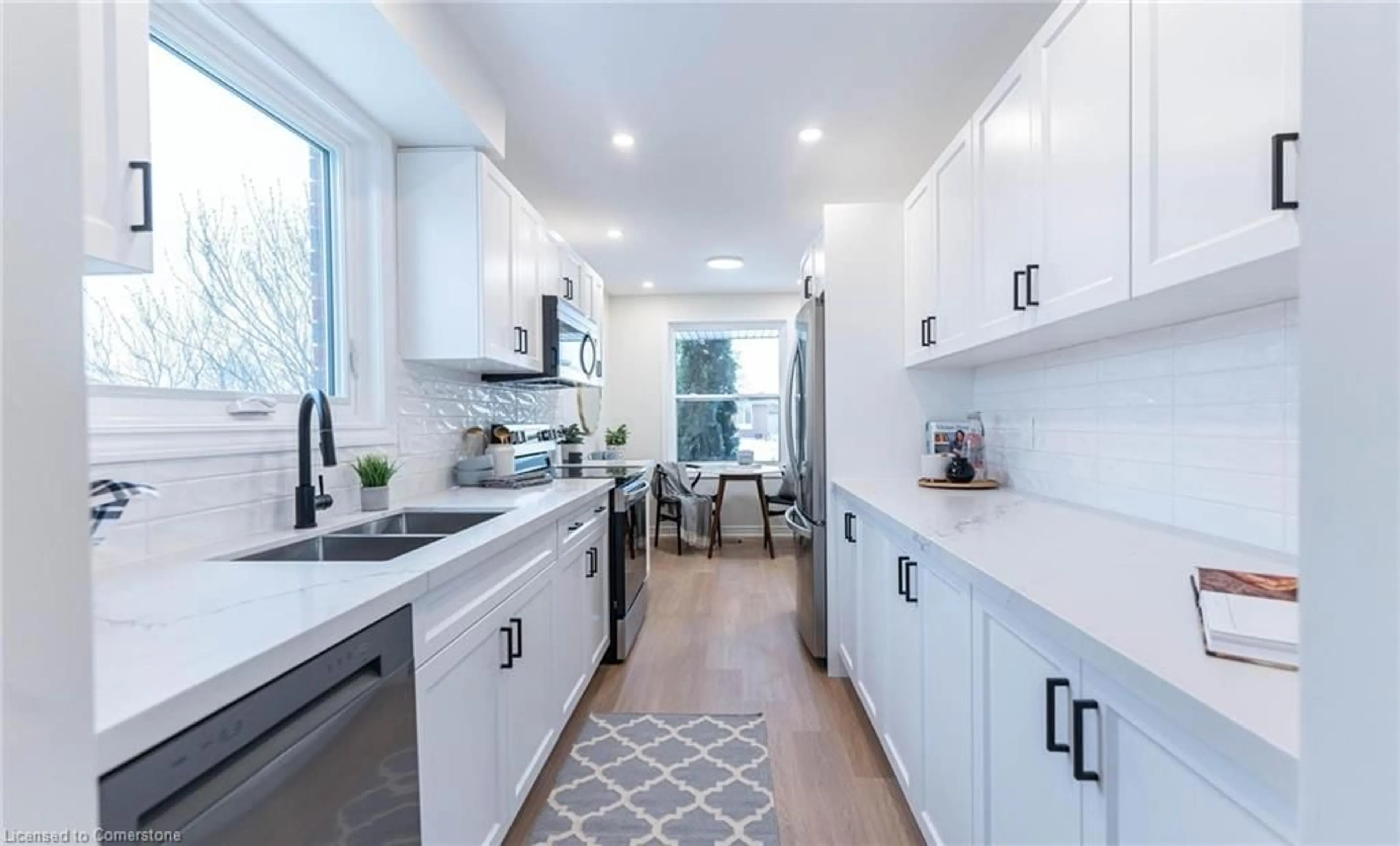 Open concept kitchen, ceramic/tile floor for 29 Featherwood Cres, Stoney Creek Ontario L8J 3P6