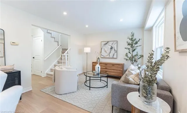 Additional property image - 29 Featherwood Cres