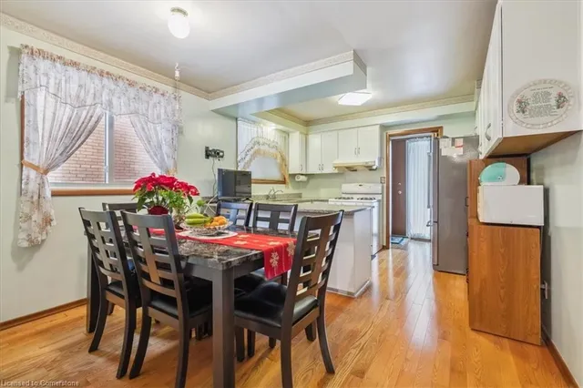 Additional property image - 449 Dundurn St