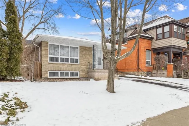 Additional property image - 449 Dundurn St