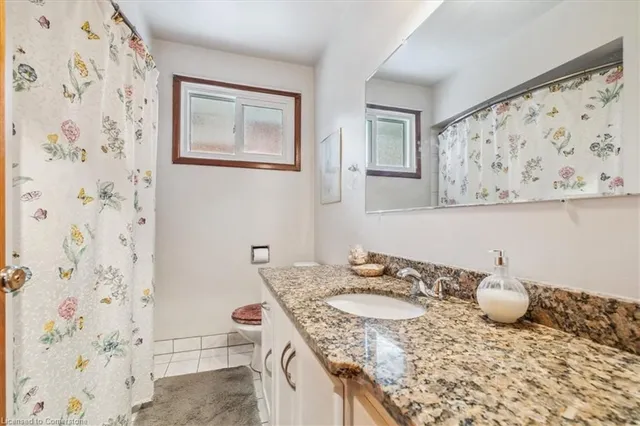 Additional property image - 449 Dundurn St