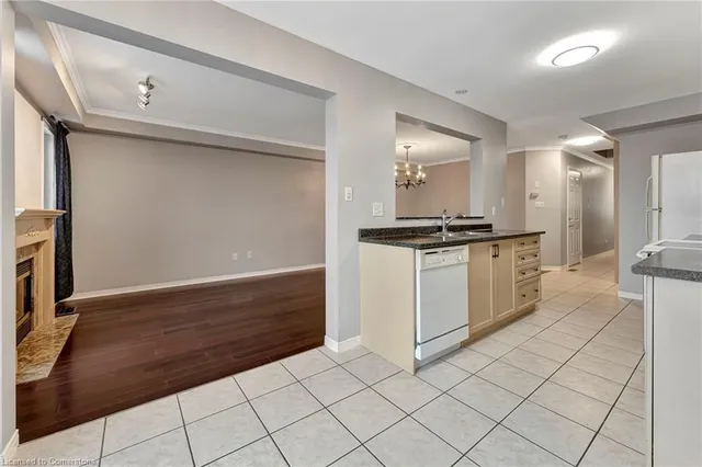 Additional property image - 7 Southside Pl Unit 37