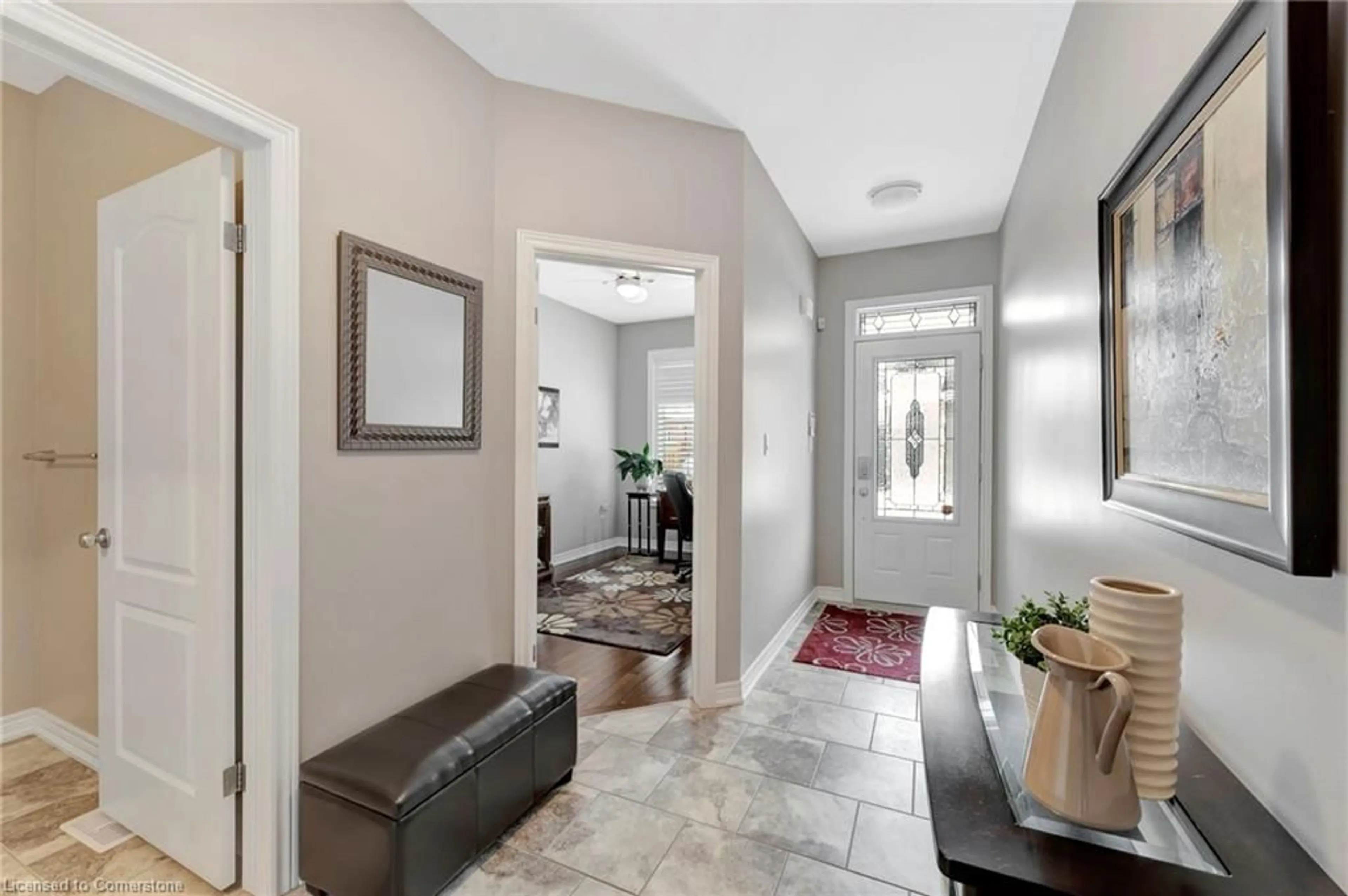 Indoor entryway for 78 Toulon Ave, Ancaster Ontario L9K 0E7