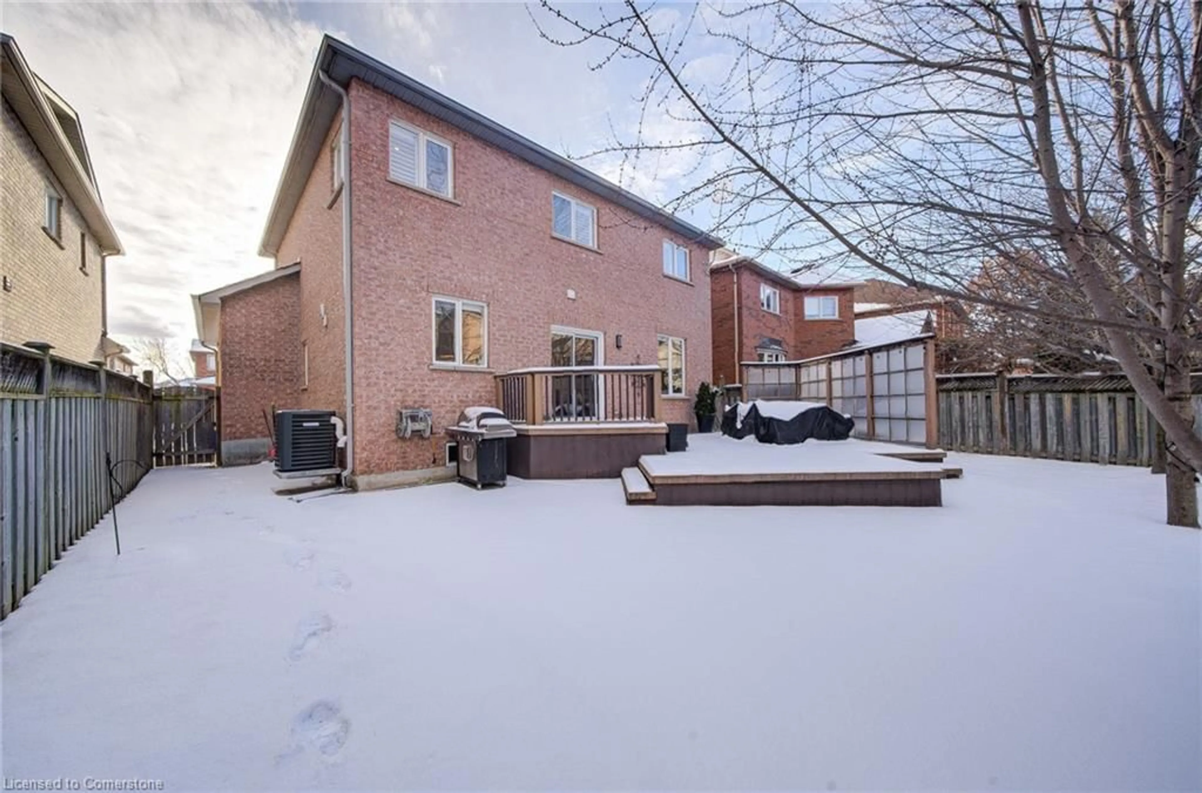 Patio, street for 2083 Jaguar Lane, Oakville Ontario L6M 4R5