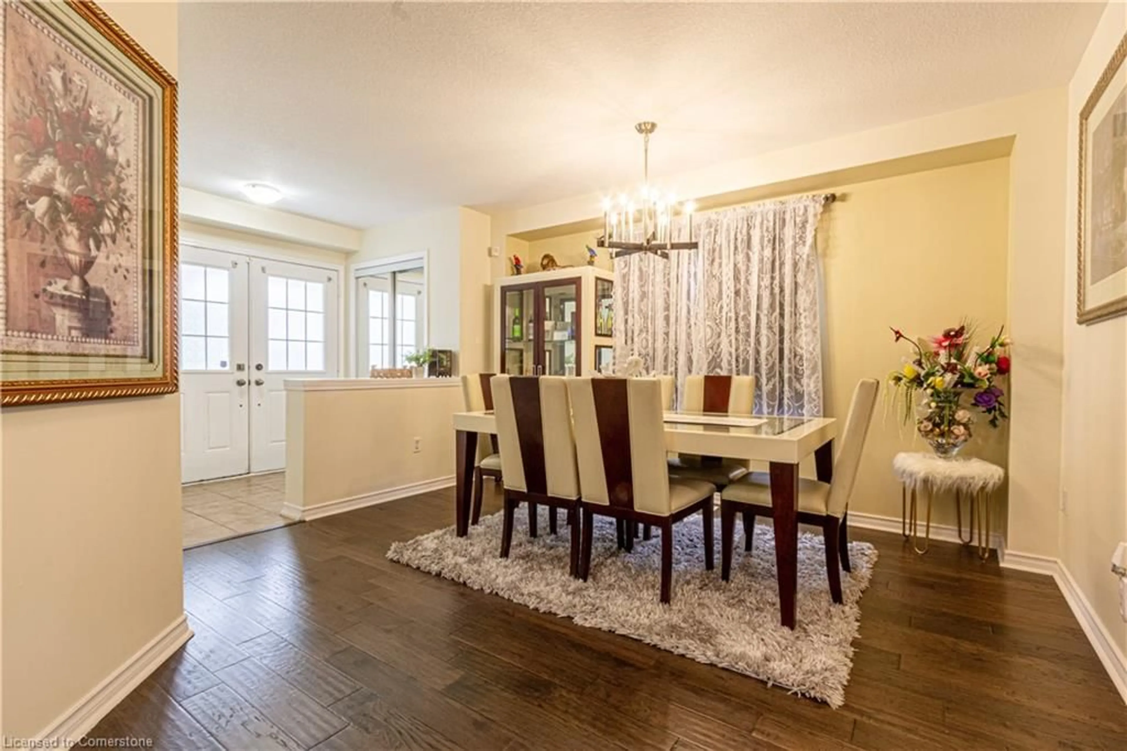 Dining room, wood/laminate floor for 189 Powell Rd, Brantford Ontario N3T 0E6