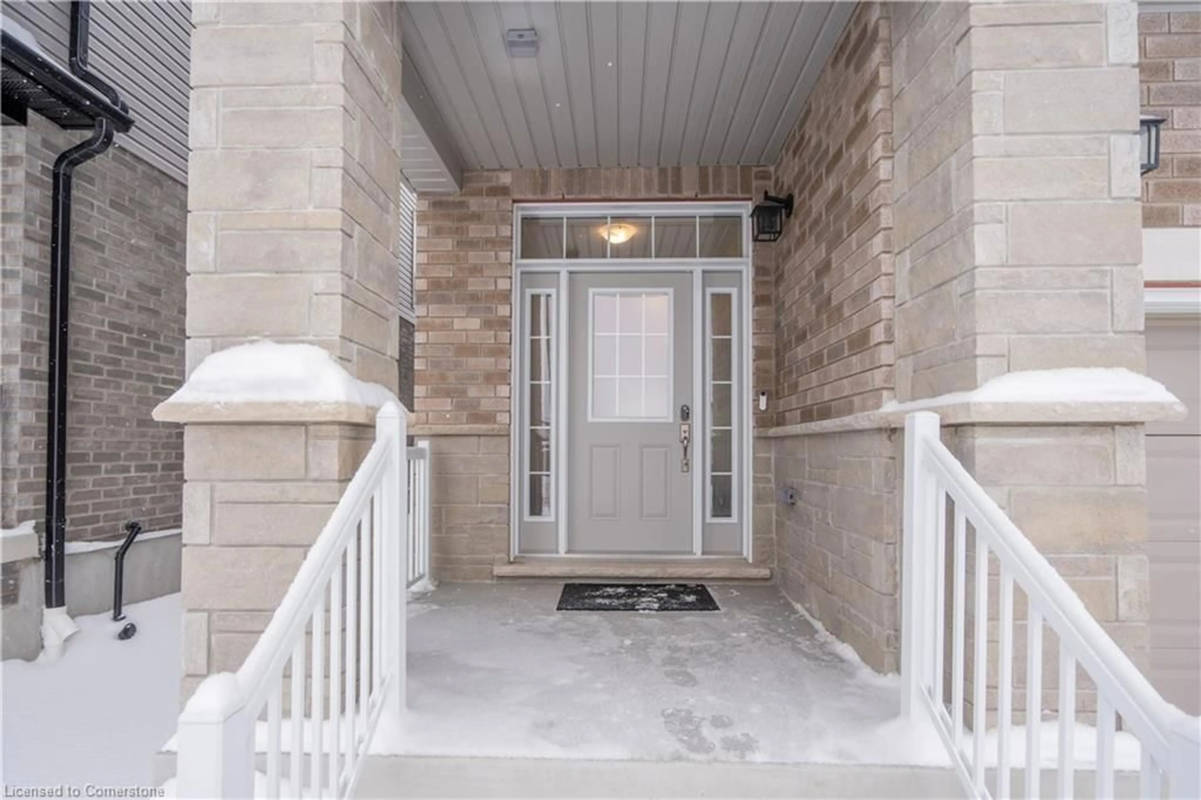 Indoor entryway for 765 Autumn Willow Dr, Waterloo Ontario N2V 0E3