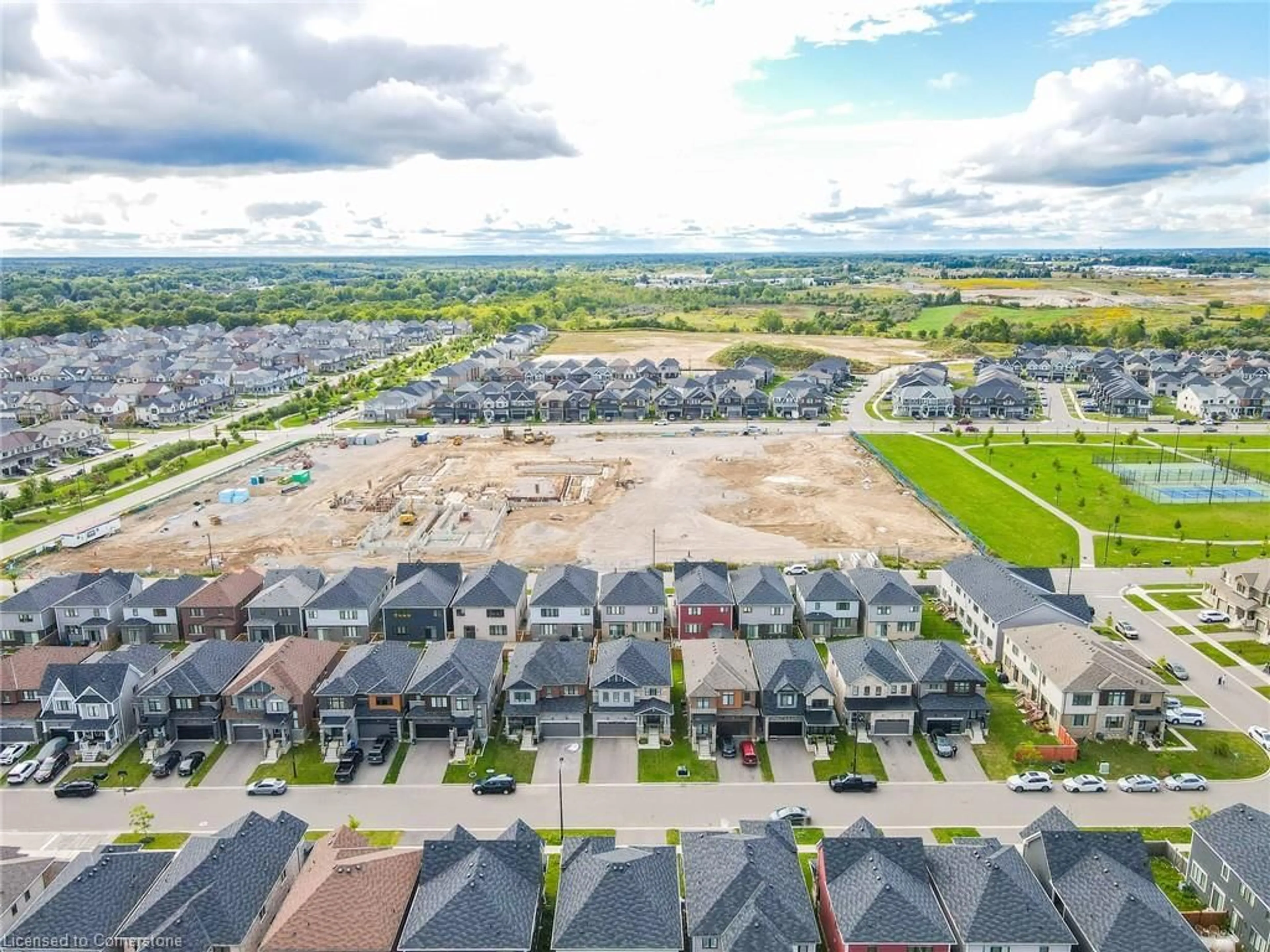 A pic from outside/outdoor area/front of a property/back of a property/a pic from drone, street for 25 Malcolm Cres, Haldimand Ontario N3W 0C8