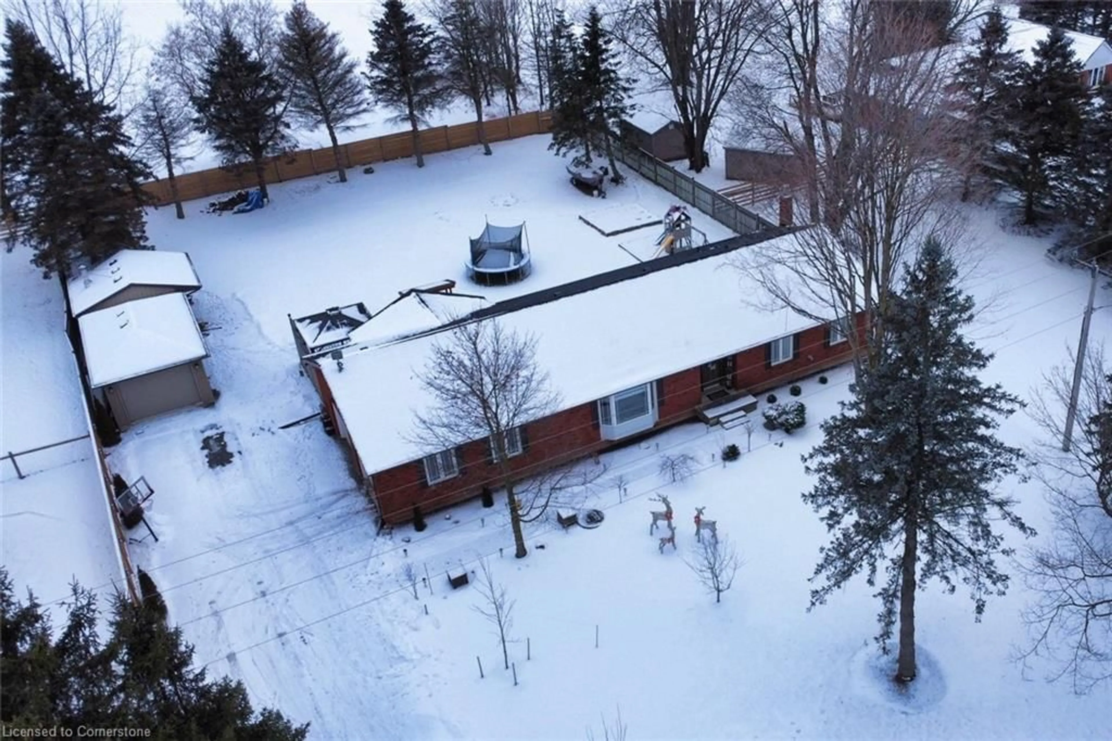 A pic from outside/outdoor area/front of a property/back of a property/a pic from drone, building for 1390 2 Concession Rd, Flamborough Ontario L0R 1T0