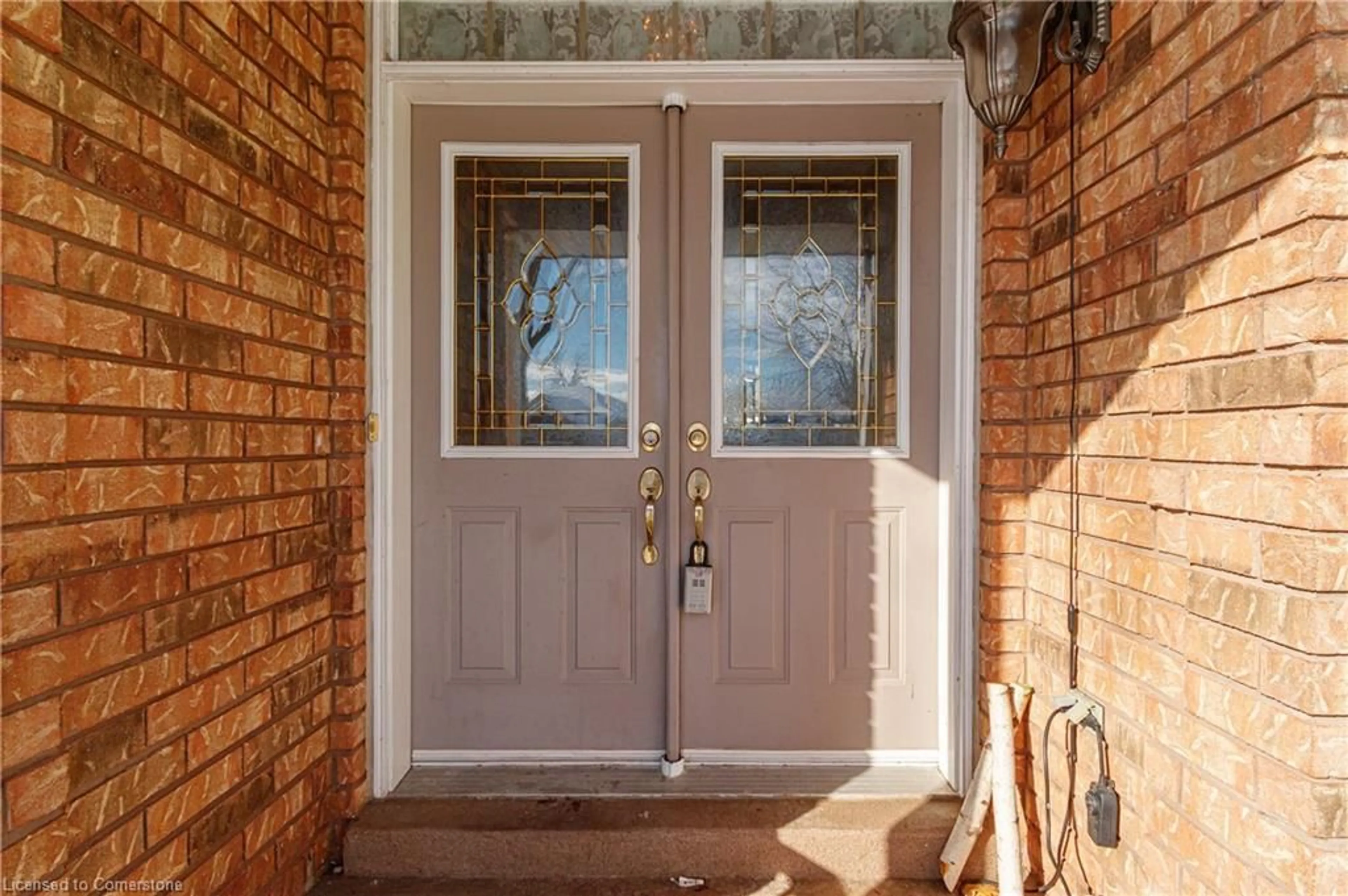 Indoor entryway for 26 Rose Valley St, Wasaga Beach Ontario L9Z 3C5