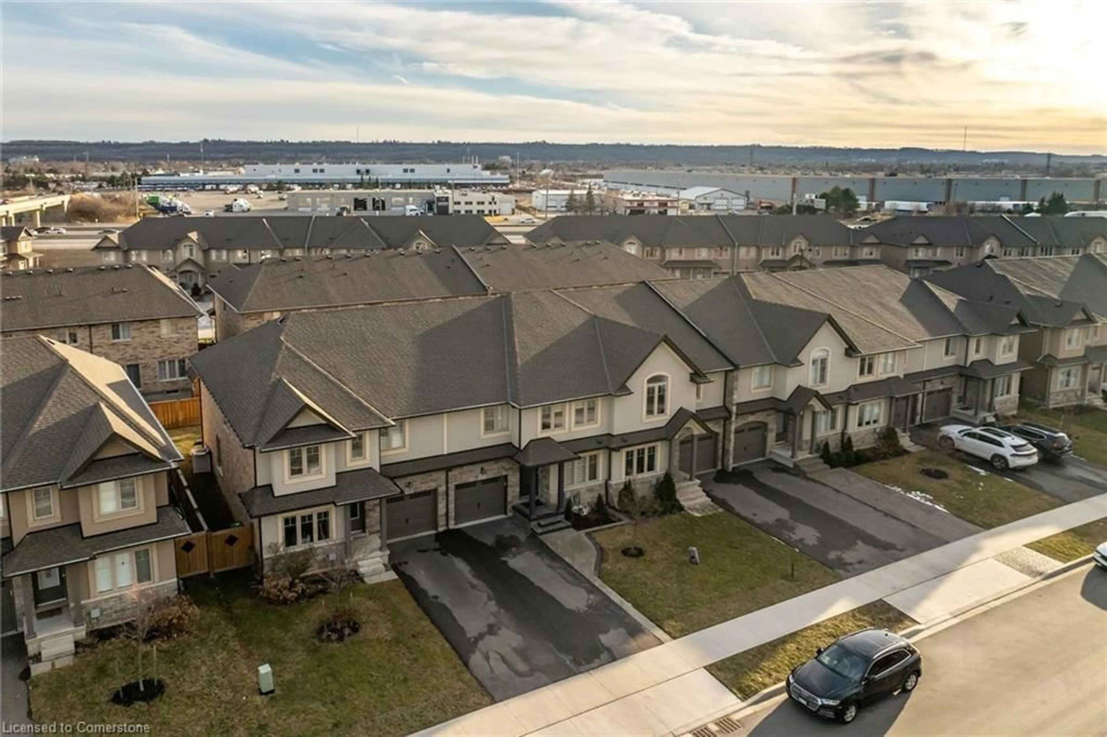 A pic from outside/outdoor area/front of a property/back of a property/a pic from drone, water/lake/river/ocean view for 122 Shoreview Pl, Stoney Creek Ontario L8E 0J4