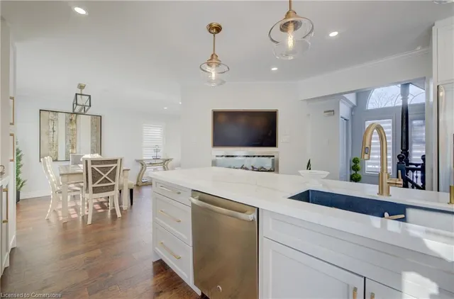 Additional property image - 148 Chandos Dr
