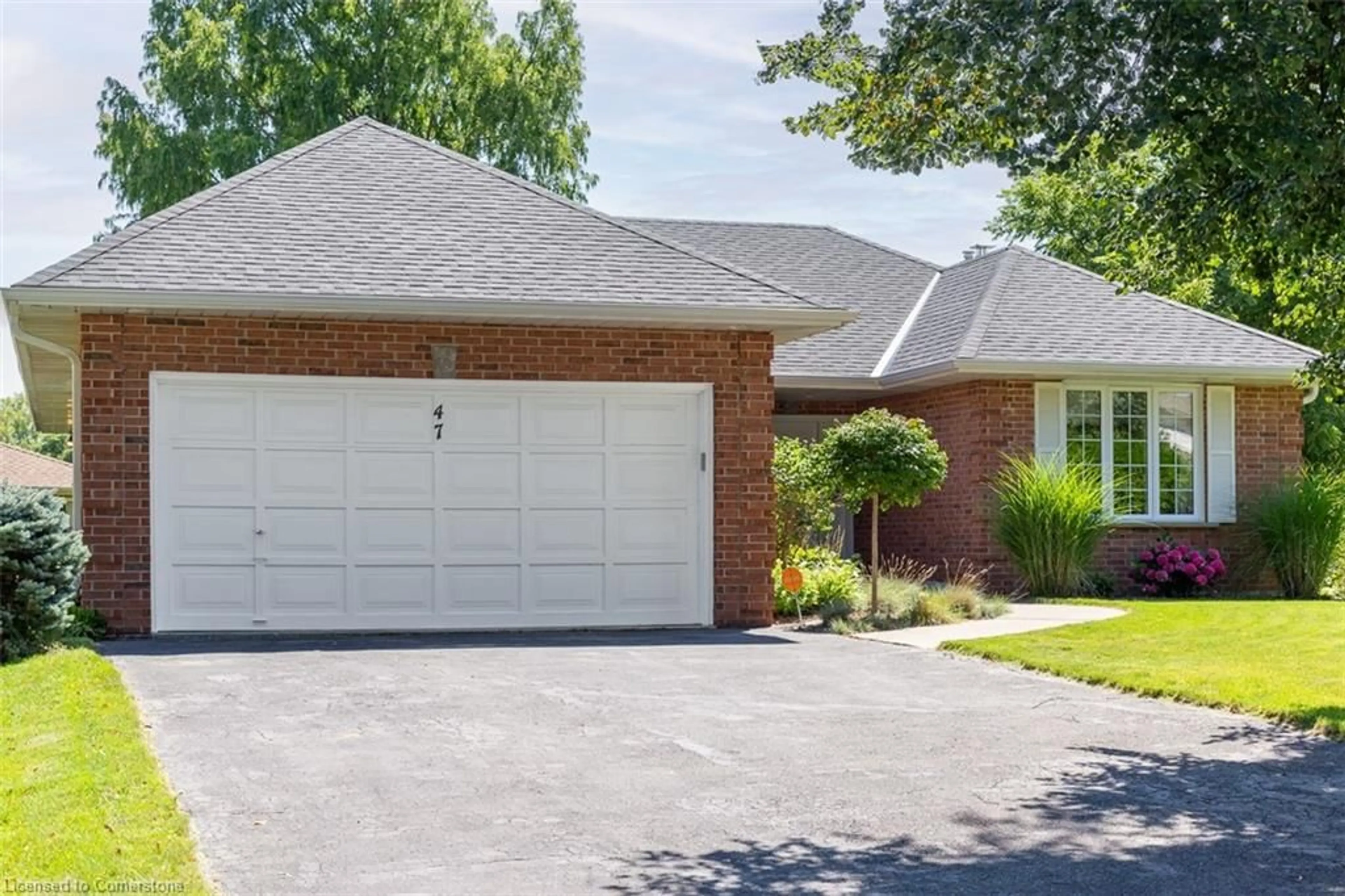 Home with brick exterior material, street for 47 Winter Way, Brantford Ontario N3T 6G4