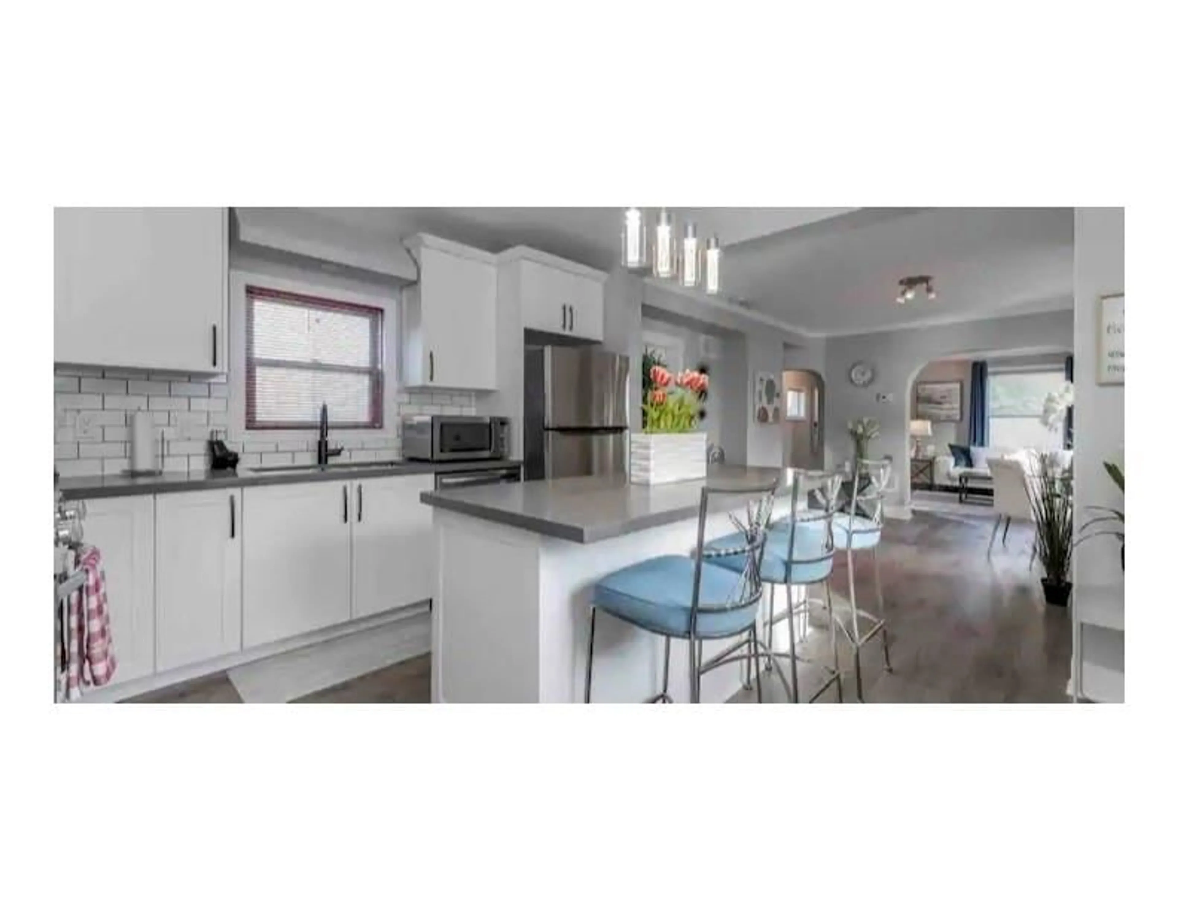 Open concept kitchen, ceramic/tile floor for 245 Atherley Rd, Orillia Ontario L3V 1N7