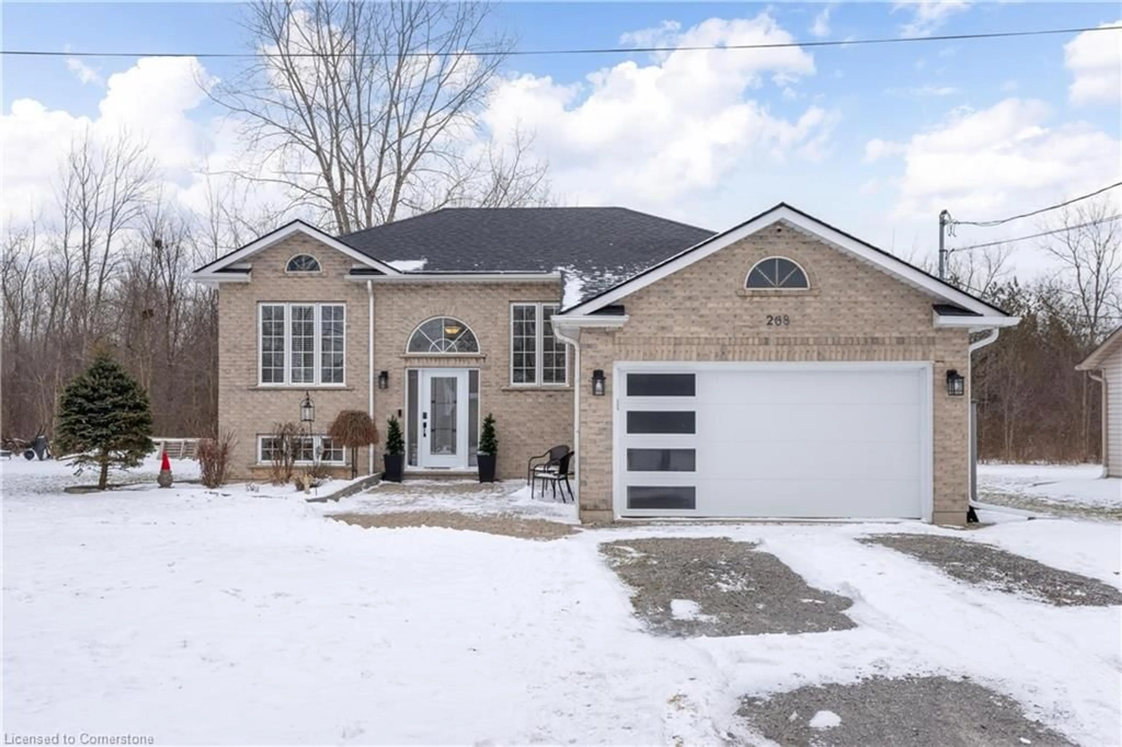 Home with brick exterior material, street for 268 Neva Rd, Fort Erie Ontario L0S 1N0