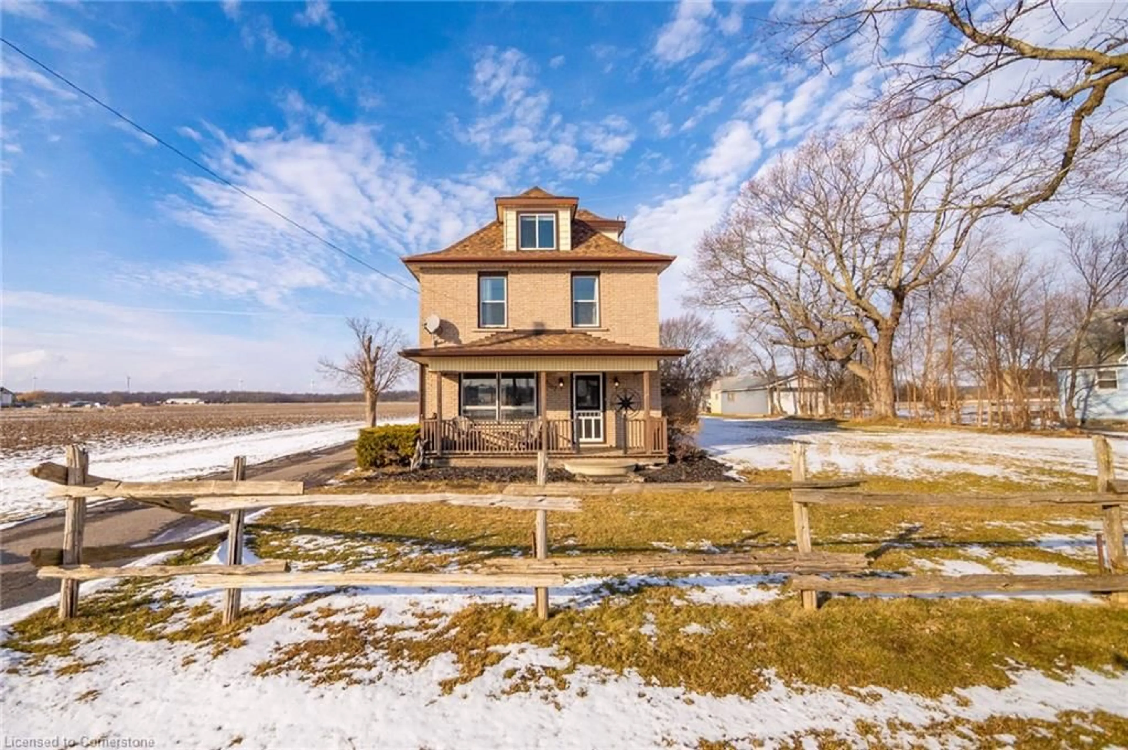 A pic from outside/outdoor area/front of a property/back of a property/a pic from drone, water/lake/river/ocean view for 6267 Rainham Rd, Dunnville Ontario N1A 2W8