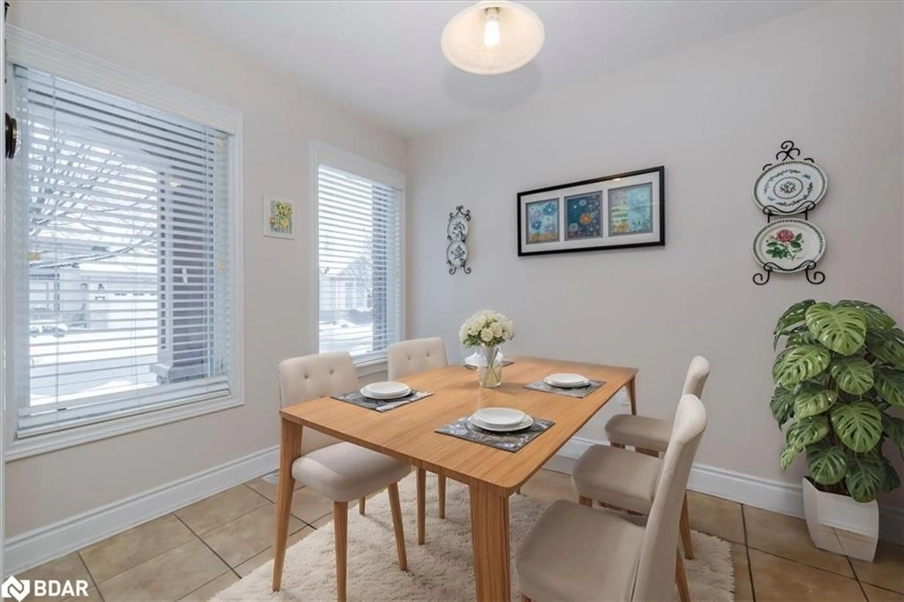 Dining room, unknown for 15 Via Vistana Rd, Alliston Ontario L9R 0C5