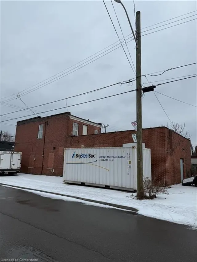 Additional property image - 140 Beach Rd