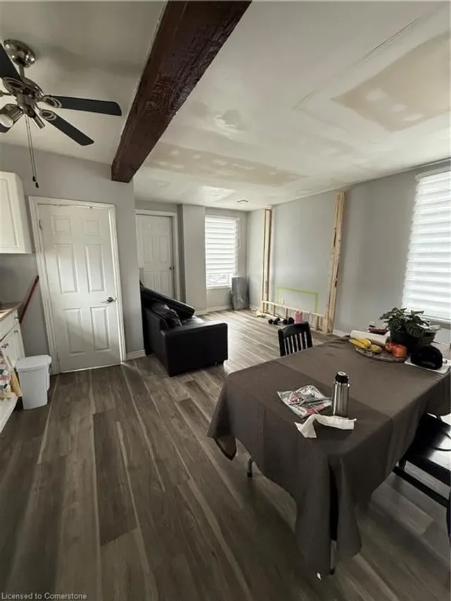 Additional property image - 140 Beach Rd