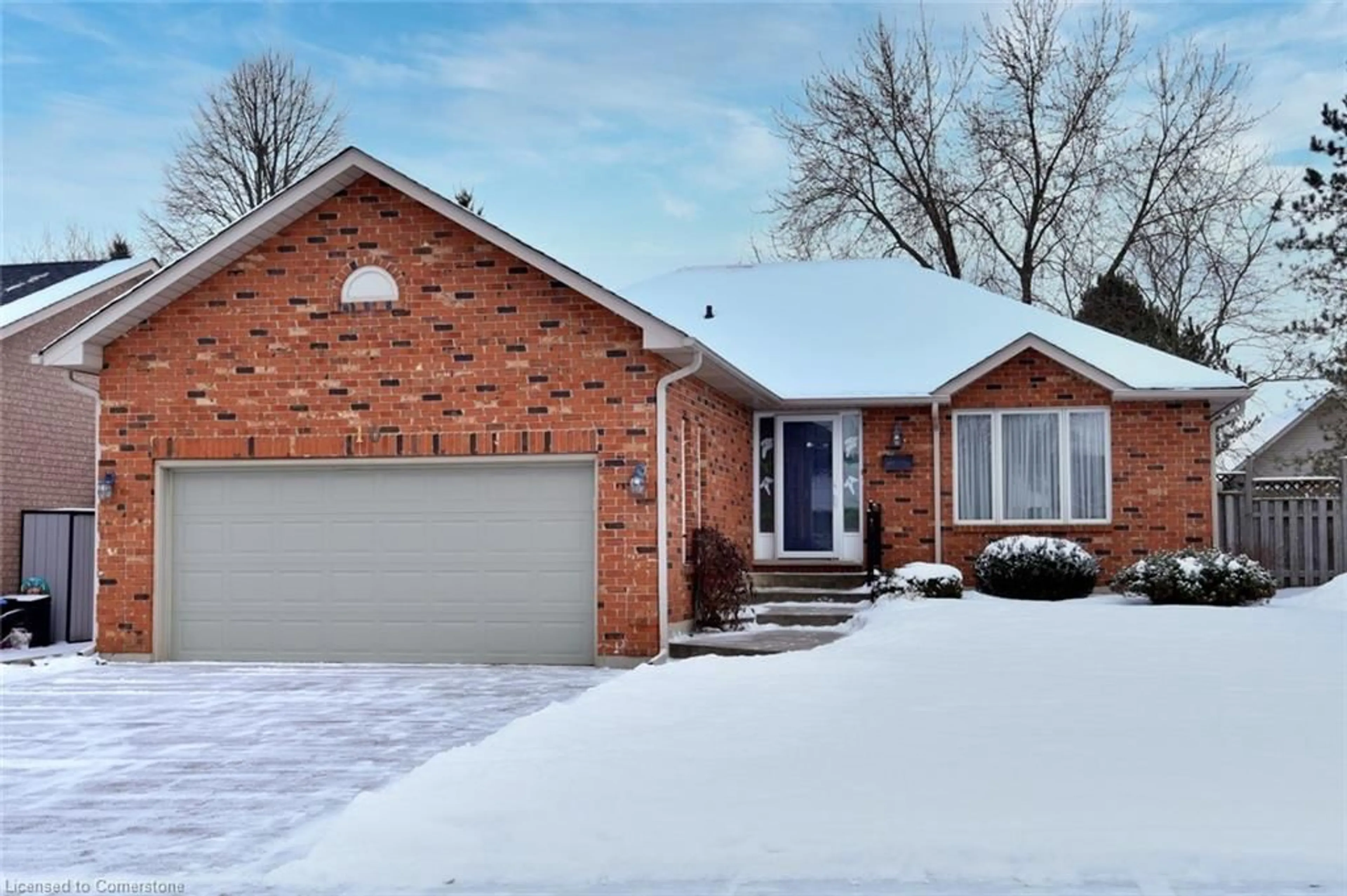 Home with brick exterior material, street for 10 Linington Trail, Dundas Ontario L9H 7A3