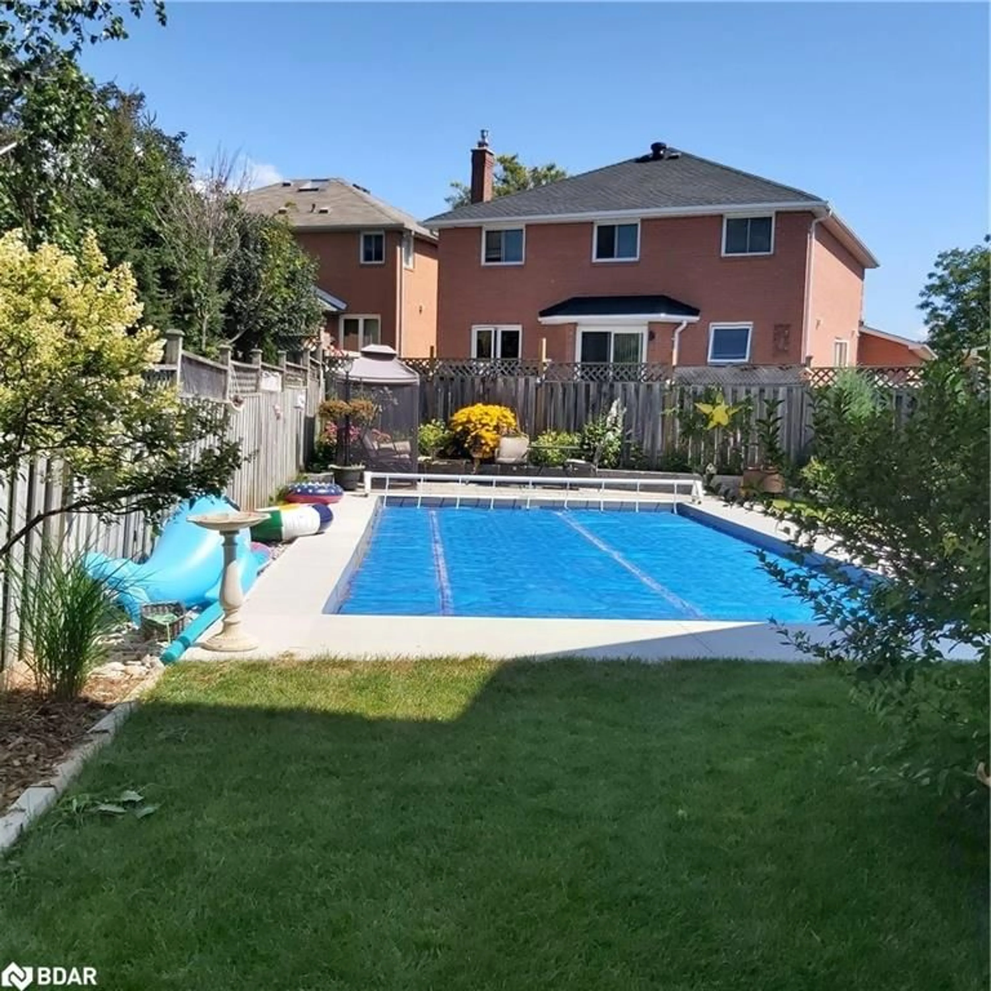 Pool for 21 Barwick Dr, Barrie Ontario L4N 6Z7