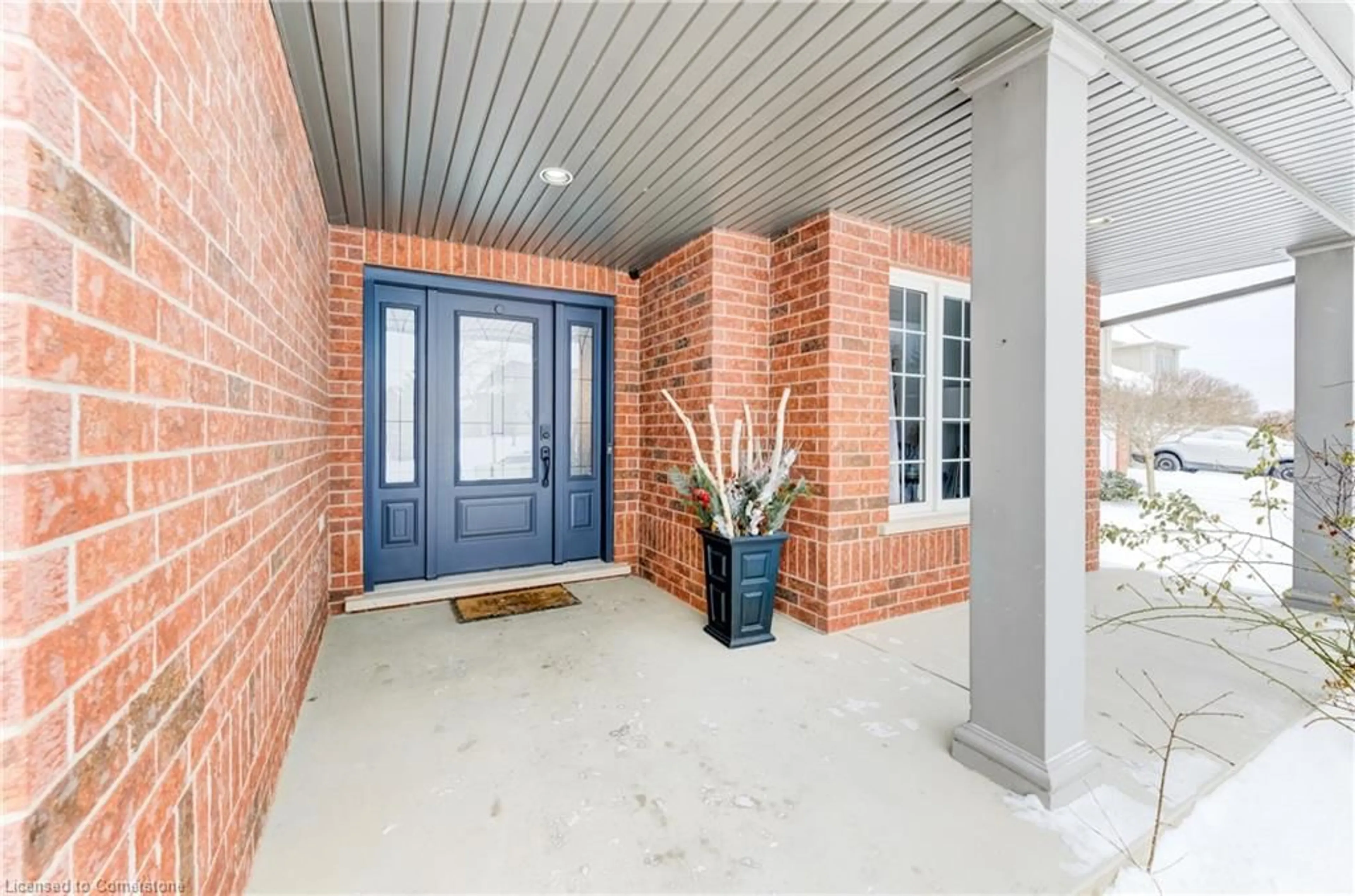 Indoor entryway for 29 Flanders Rd, Breslau Ontario N0B 1M0