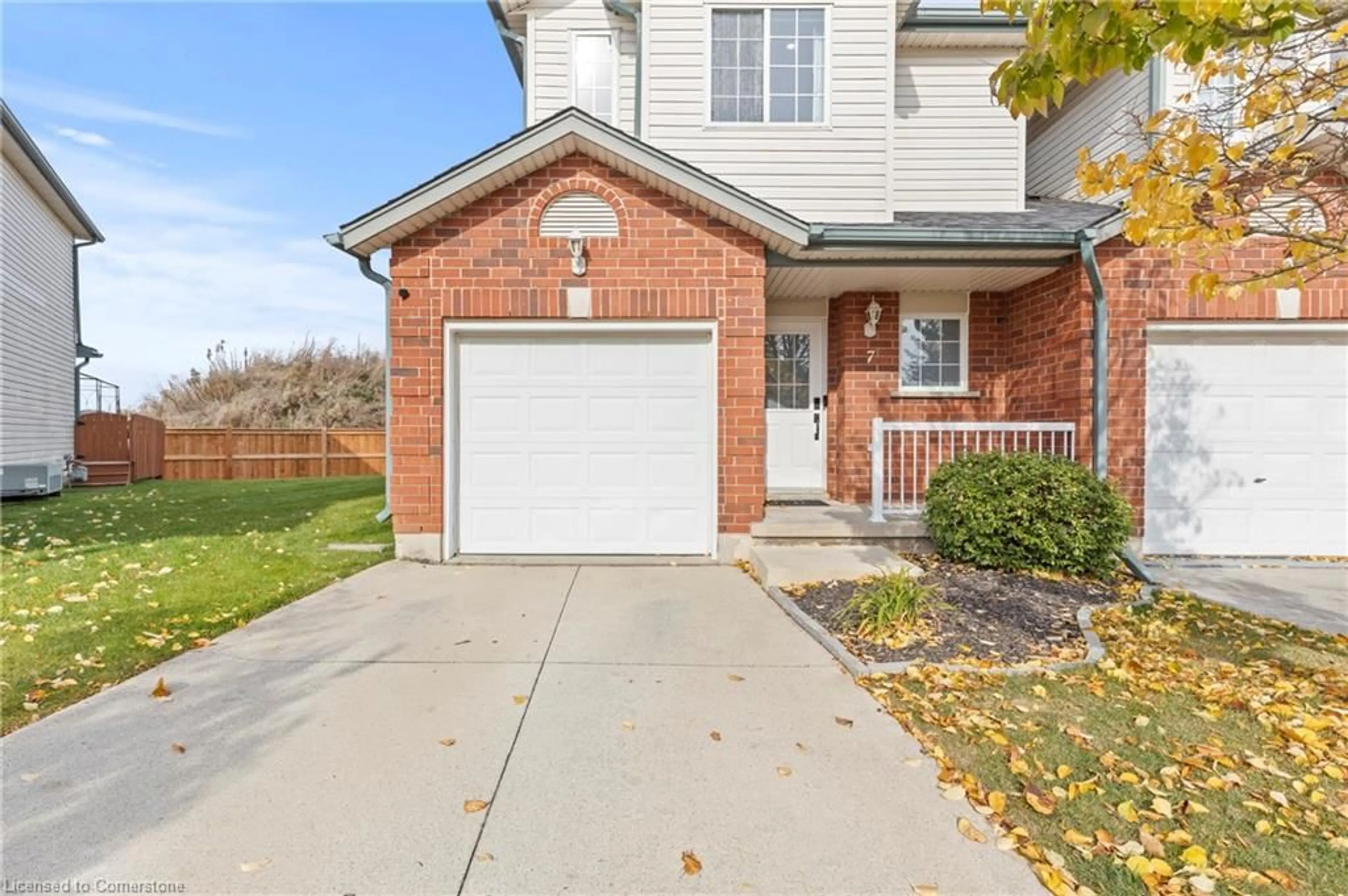 Home with brick exterior material, street for 10 Stonecairn Dr #7, Cambridge Ontario N1T 1X1