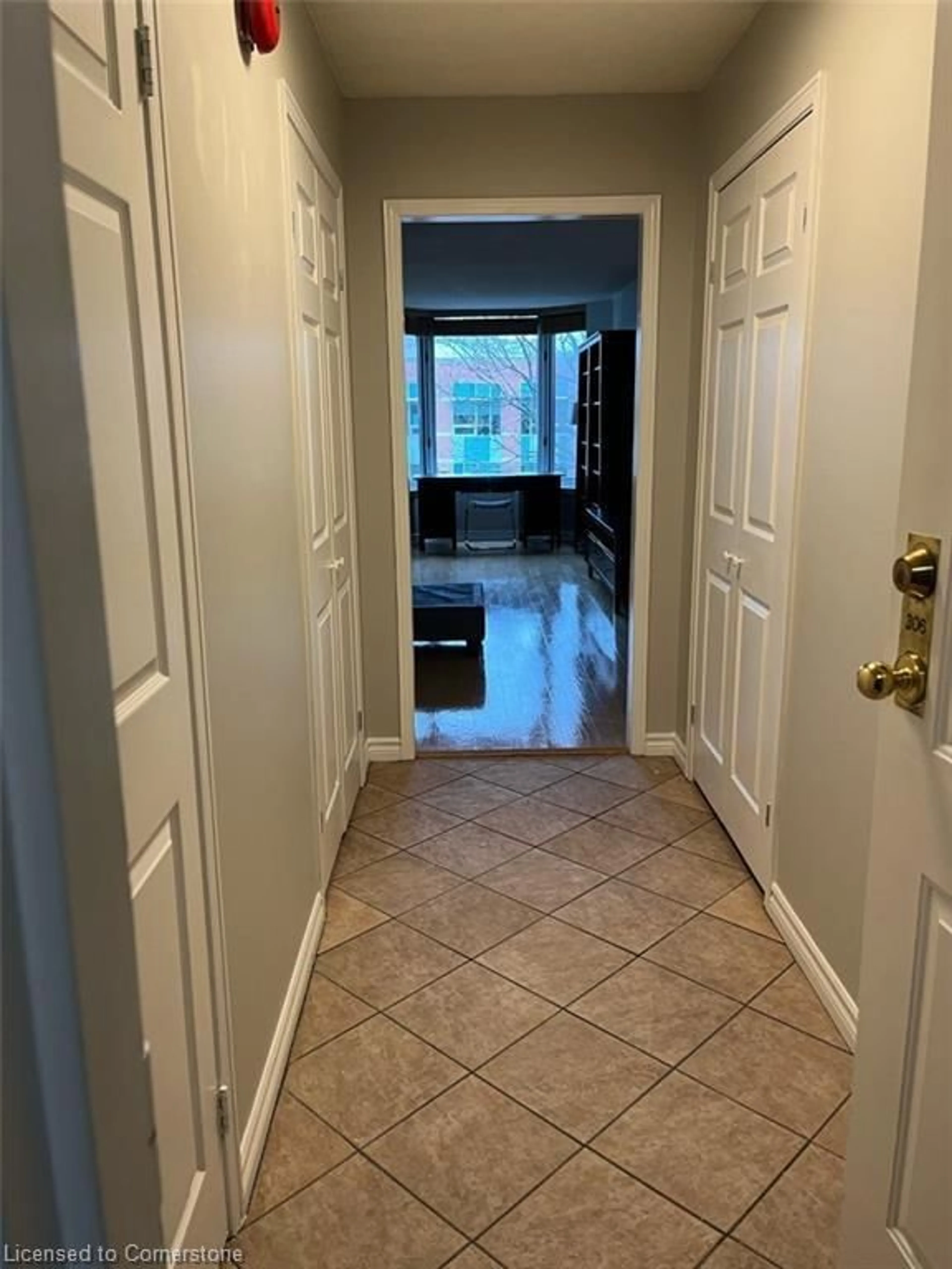 Indoor entryway for 200 Limeridge Rd #306, Hamilton Ontario L9C 7M7