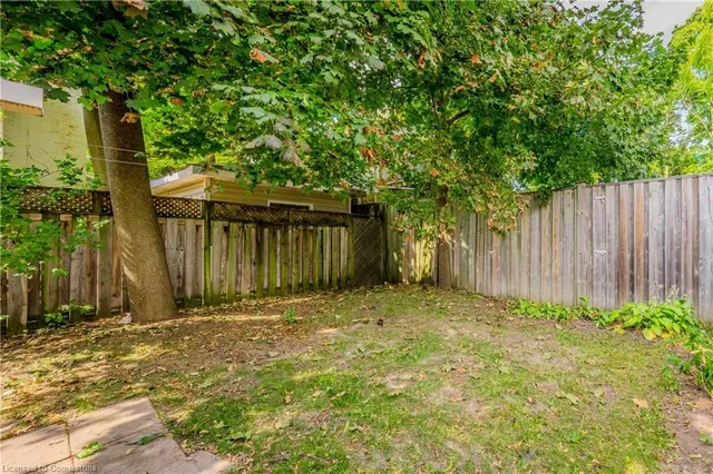 Additional property image - 111 Lancaster St