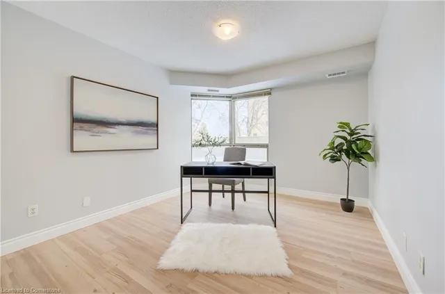 Additional property image - 3267 King St Unit 108