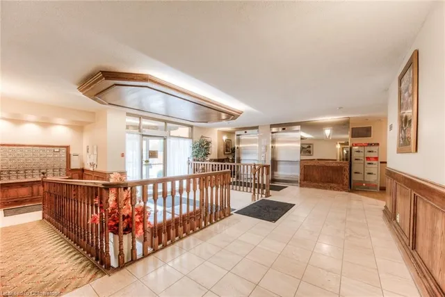 Additional property image - 3267 King St Unit 108