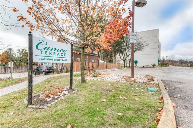 Additional property image - 3267 King St Unit 108