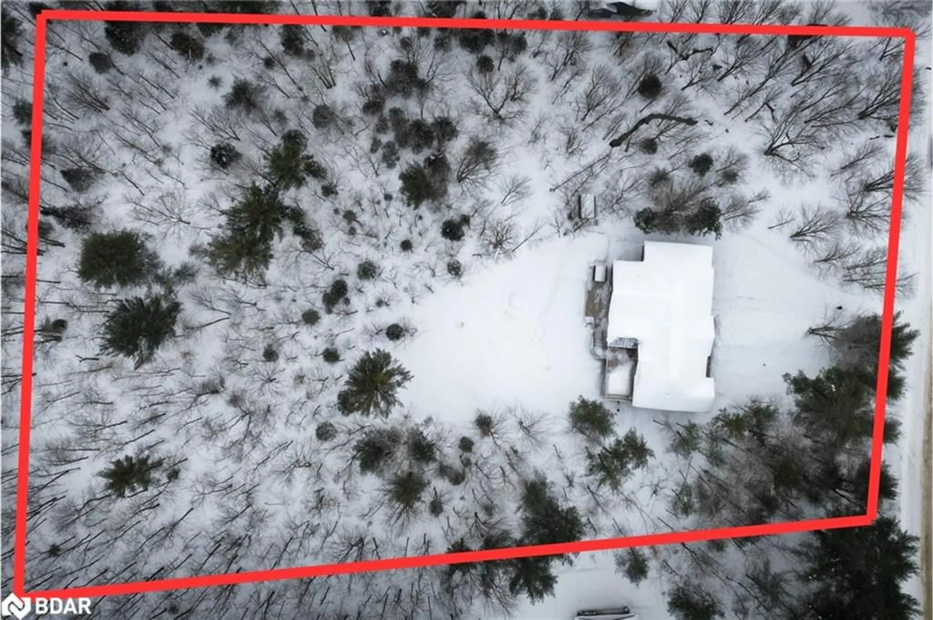 A pic from outside/outdoor area/front of a property/back of a property/a pic from drone, building for 2938 Pinecone Trail, Washago Ontario L0K 2B0