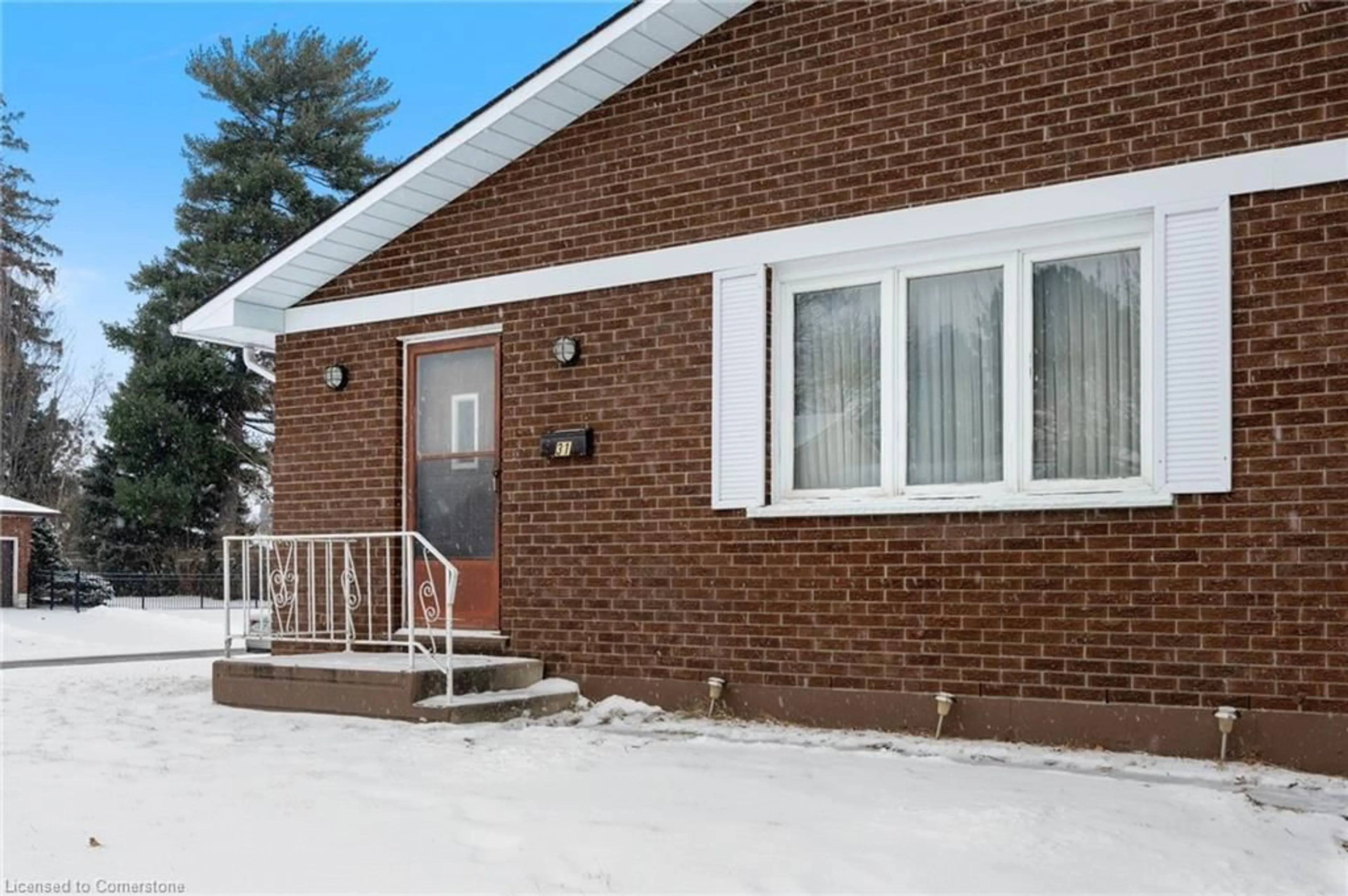 Home with brick exterior material, street for 31 Thomson Rd, Simcoe Ontario N3Y 5A3