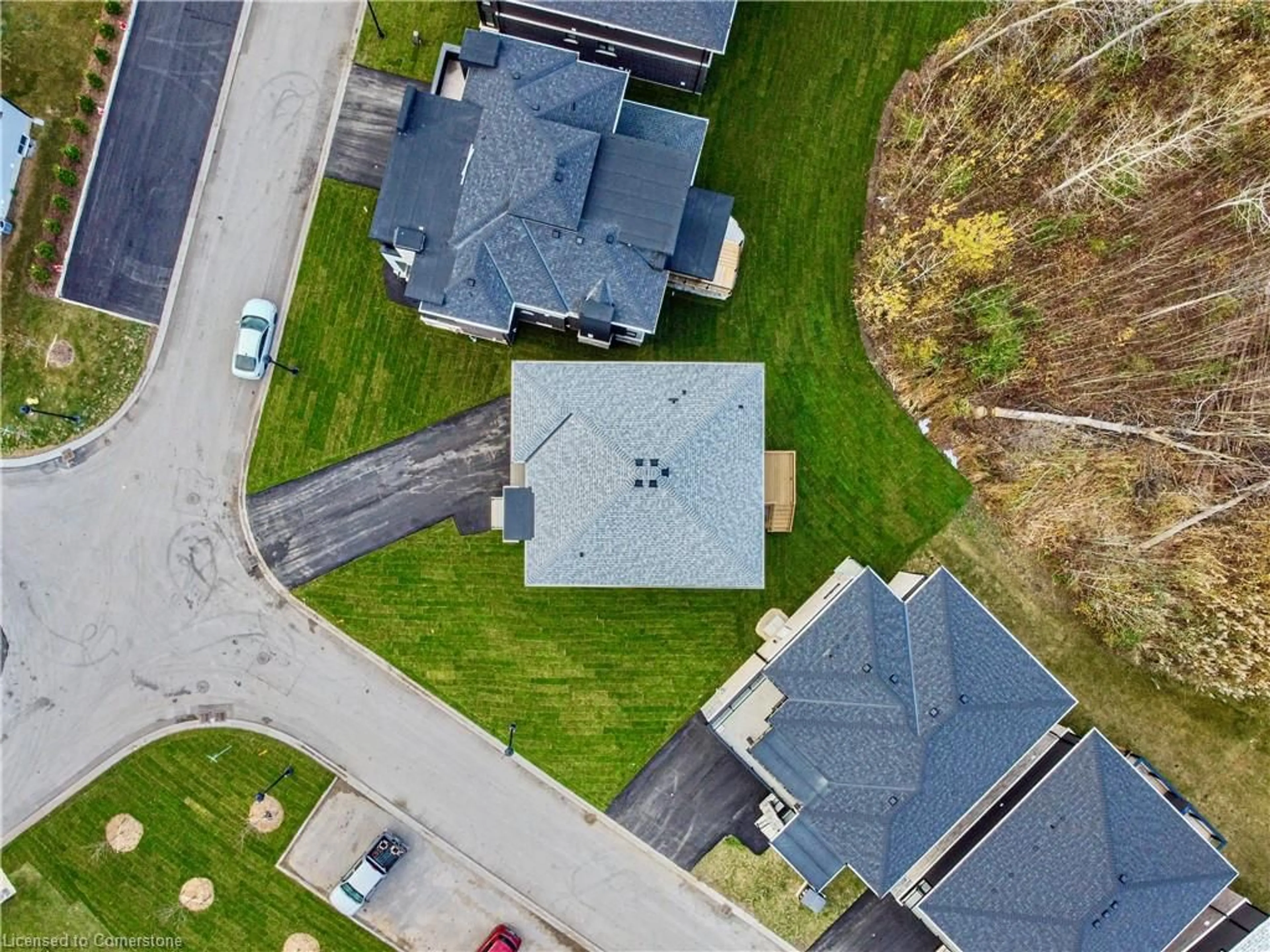 A pic from outside/outdoor area/front of a property/back of a property/a pic from drone, street for 123 Jewel St, The Blue Mountains Ontario L0H 1J0