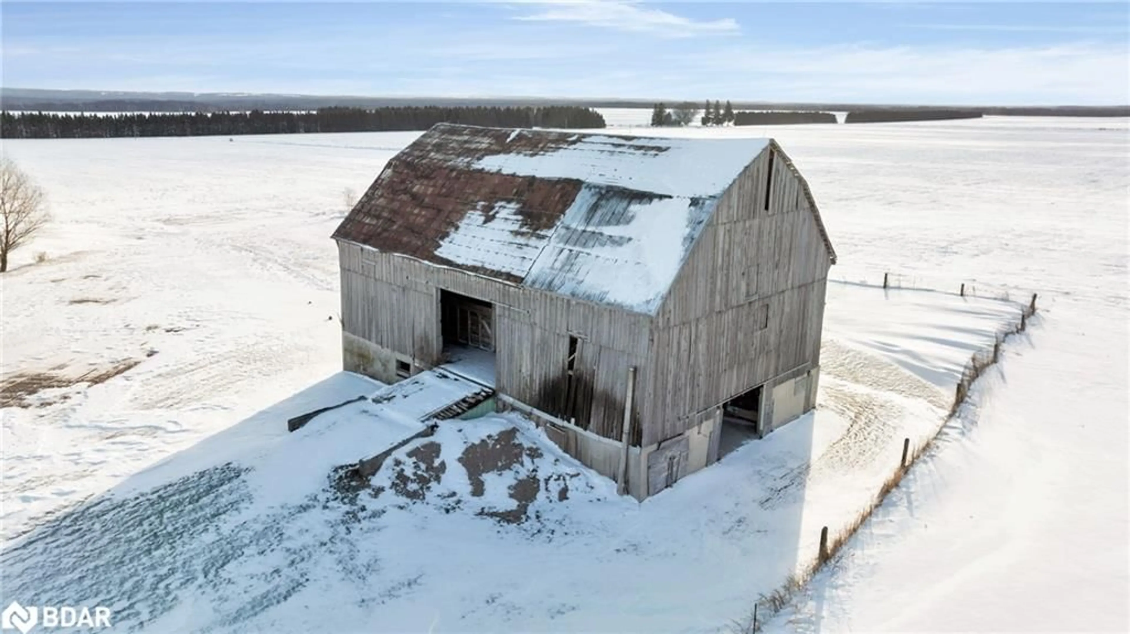 A pic from outside/outdoor area/front of a property/back of a property/a pic from drone, building for 4355 7 Sunnidale Concession, New Lowell Ontario L0M 1N0