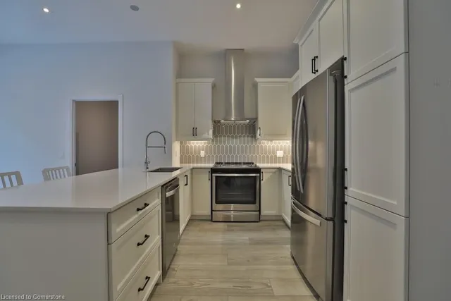 Additional property image - 1 Redfern Ave Unit 118