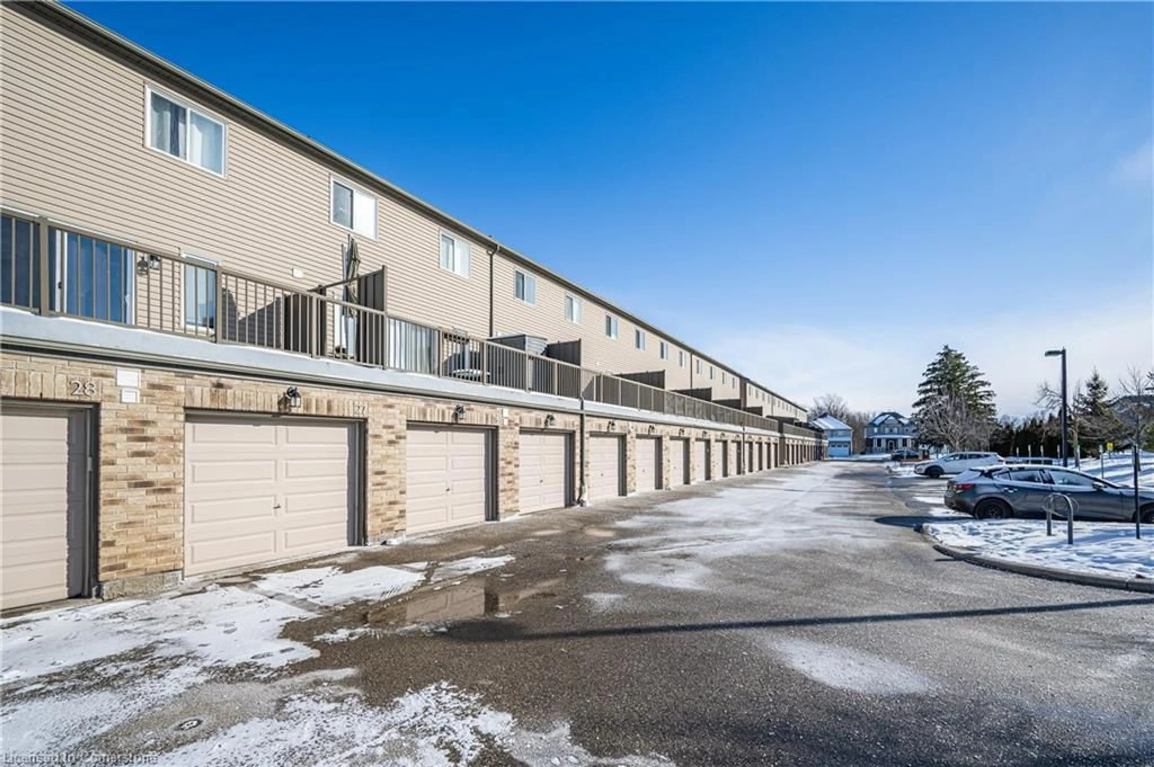 Patio, street for 275 Old Huron Rd #28, Kitchener Ontario N2R 1P9