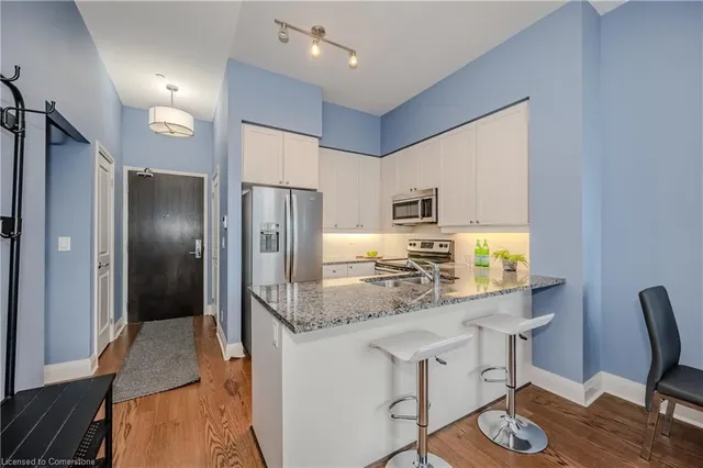 Additional property image - 1185 The Queensway Unit 112