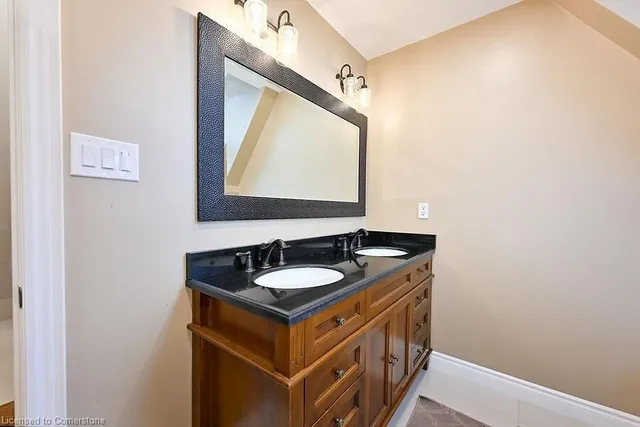 Additional property image - 1229 Valens Rd
