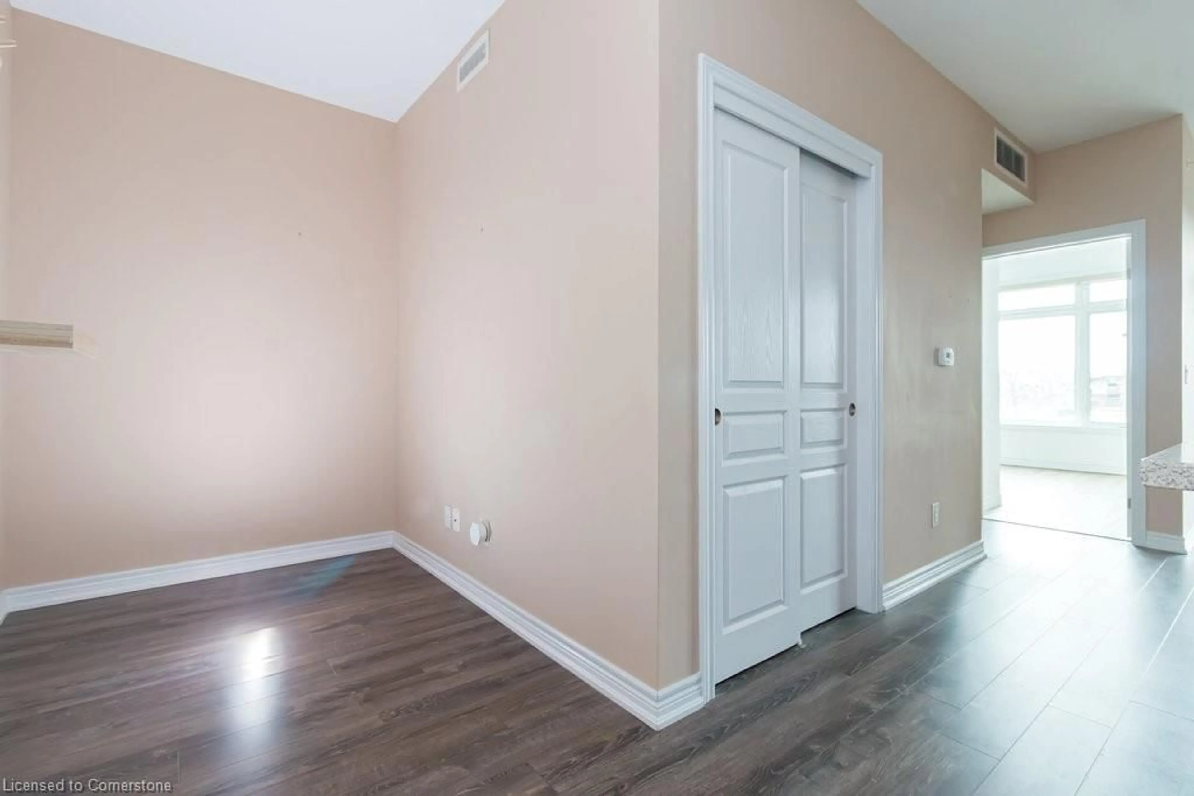 A pic of a room for 457 Plains Rd #322, Burlington Ontario L7T 0B8