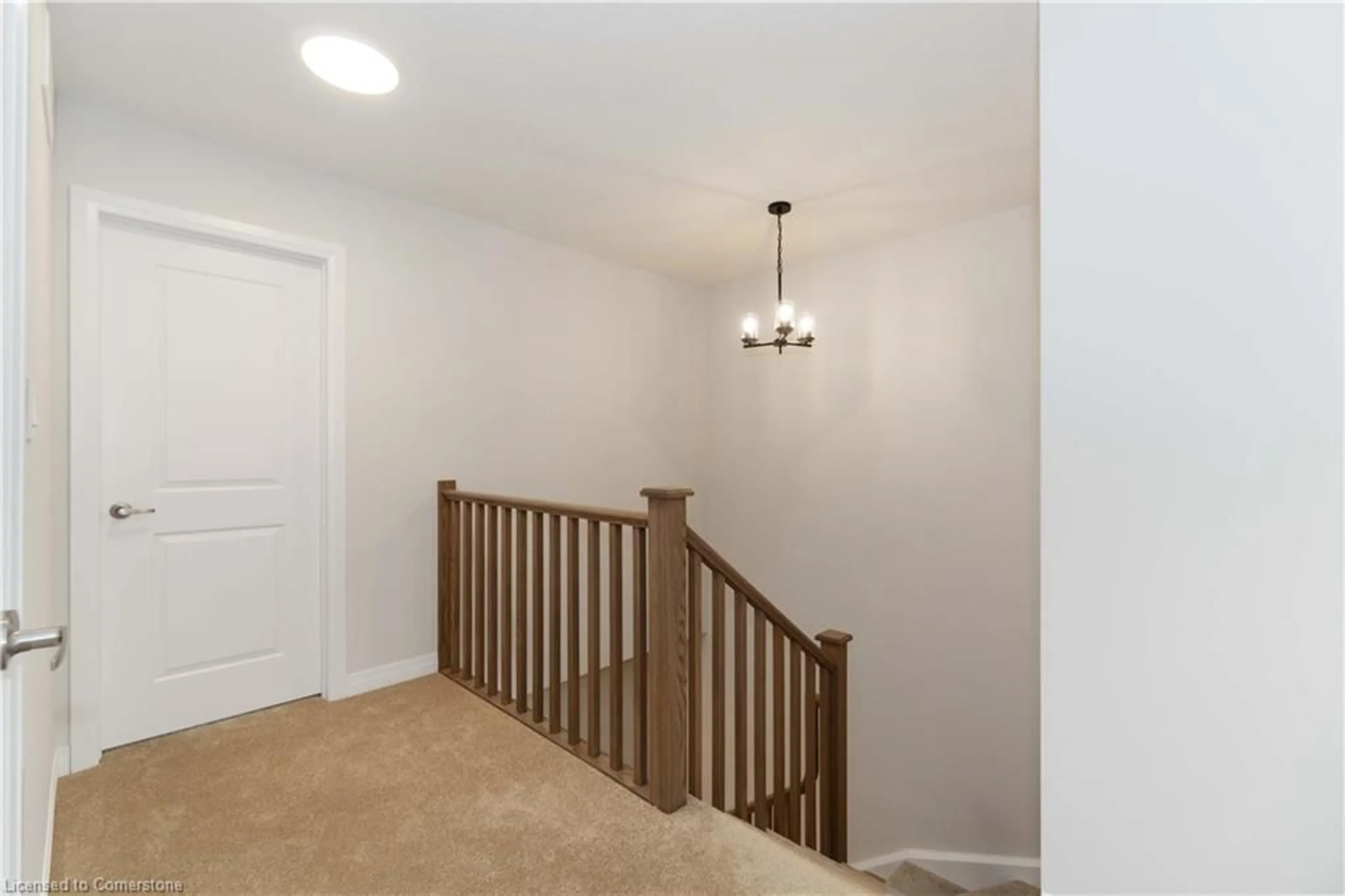 Indoor entryway for 143 Elgin St #42, Cambridge Ontario N1R 5H6