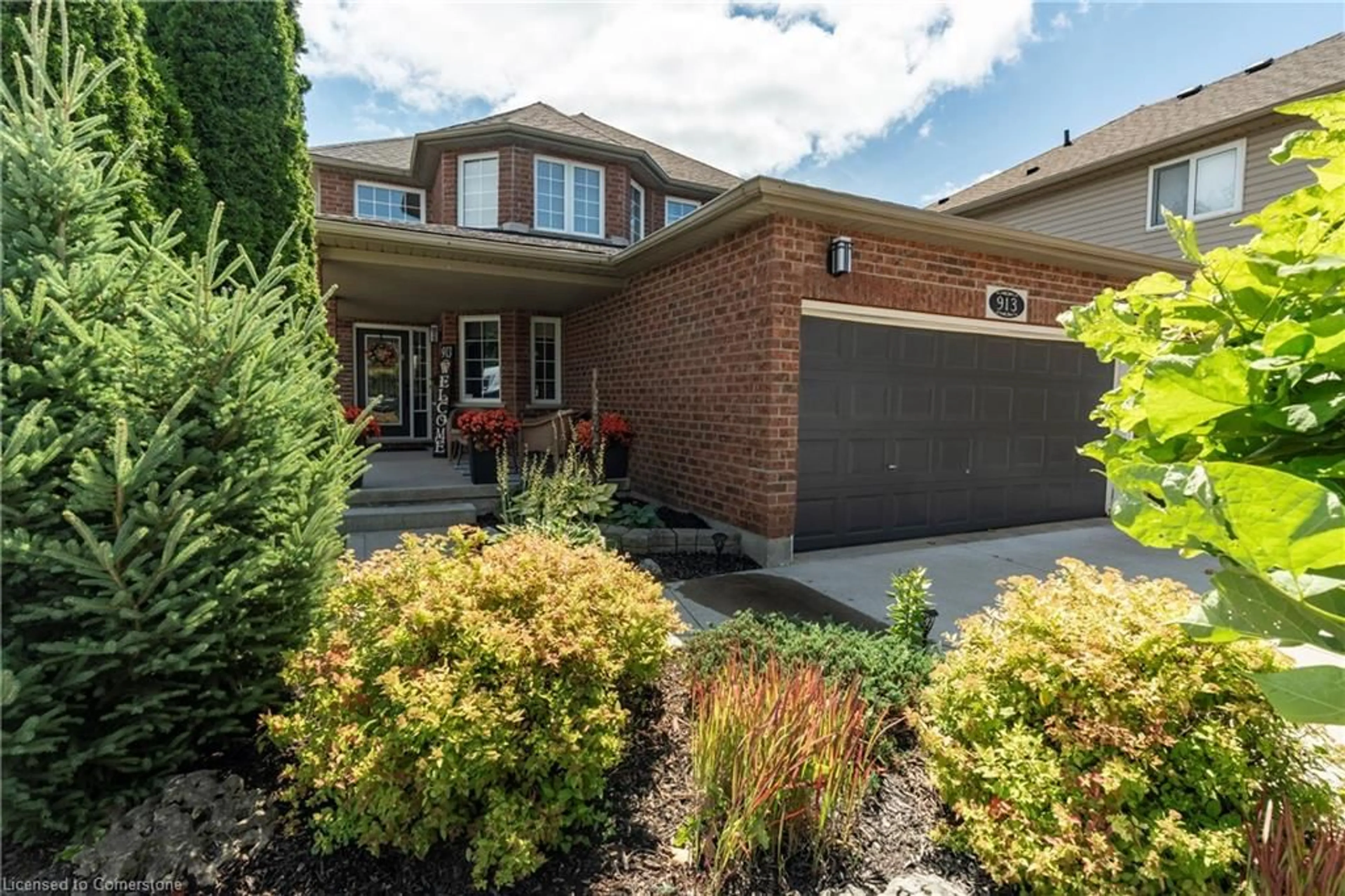 Home with brick exterior material, street for 913 Rush Meadow Crt, Kitchener Ontario N2R 1K9