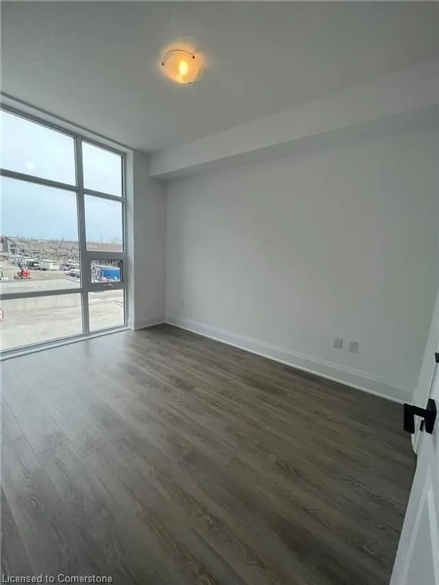 Additional property image - 450 Dundas St Unit 327