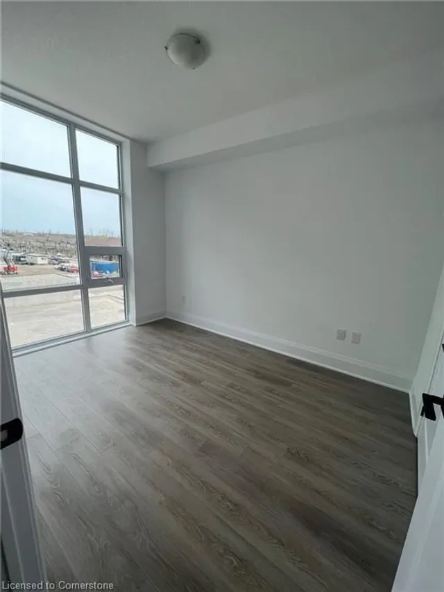 Additional property image - 450 Dundas St Unit 327